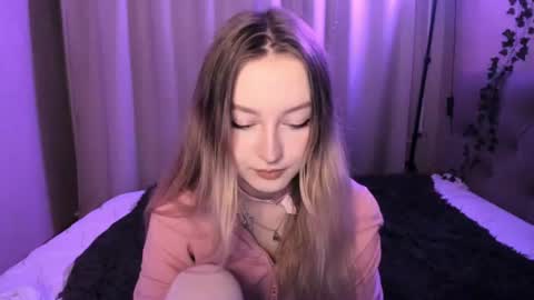 Snapshot of margorozentals chatting on June 18, 8:46 pm Margo online show from June 18, 8:46 pm