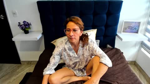 Snapshot of margot_whisper chatting on January 8, 2:56 pm Margot online show from January 8, 2:56 pm