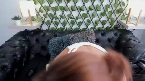 Snapshot of margot_whisper chatting on February 5, 2:59 pm Margot online show from February 5, 2:59 pm