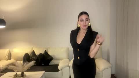 Snapshot of margotdeville chatting on October 19, 1:06 am Margot online show from October 19, 1:06 am