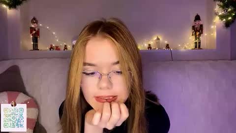 Snapshot of margueritecarrauza chatting on January 8, 9:06 pm Lina online show from January 8, 9:06 pm