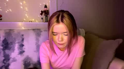 Snapshot of margueritecarrauza chatting on February 24, 9:35 pm Lina online show from February 24, 9:35 pm