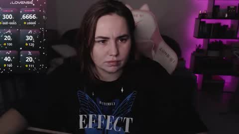 mari moore online show from November 29, 6:49 am