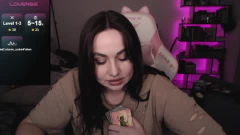 mari moore online show from April 6, 7:15 pm