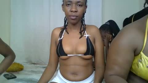 maria_dally online show from December 7, 8:38 pm