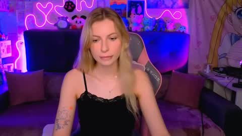 Snapshot of maria_hunt chatting on November 13, 3:16 am Maria online show from November 13, 3:16 am