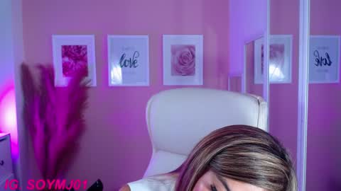 Snapshot of maria_jones chatting on December 20, 4:36 pm Instagram soymj01 online show from December 20, 4:36 pm