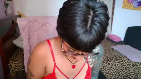 mariaajuana_ online show from June 24, 2:49 pm