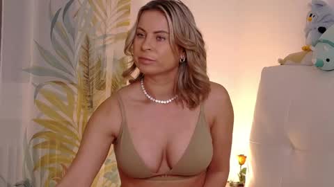 NEW ACCOUNT MariaMIlan  online show from May 12, 4:09 am