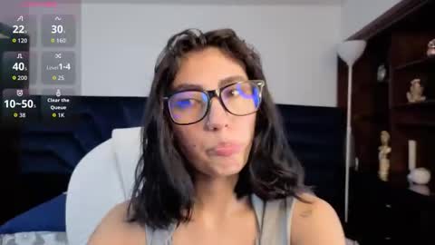 Maria online show from November 8, 7:12 pm