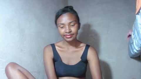 Snapshot of mariah586 chatting on November 3, 2:51 pm Maria online show from November 3, 2:51 pm