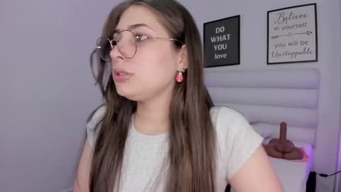 Mariam online show from December 30, 1:04 am