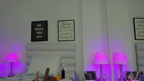 Mariam online show from March 4, 5:03 pm