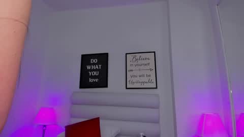 Mariam online show from March 12, 1:36 am