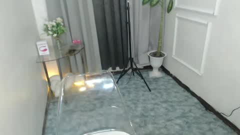 Snapshot of mariamercedesxxx chatting on February 3, 12:14 pm maria online show from February 3, 12:14 pm