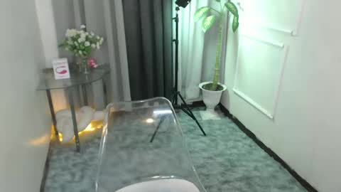 Snapshot of mariamercedesxxx chatting on February 24, 6:49 am maria online show from February 24, 6:49 am