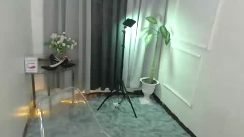 Snapshot of mariamercedesxxx chatting on March 3, 1:21 am maria online show from March 3, 1:21 am