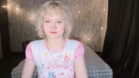 Snapshot of mariamilkis chatting on February 3, 2:53 am Maria online show from February 3, 2:53 am