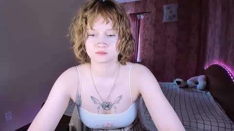 Snapshot of mariamilkis chatting on February 24, 10:35 am Maria online show from February 24, 10:35 am