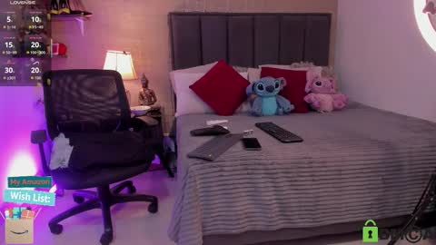 Mar y online show from February 6, 2:42 pm