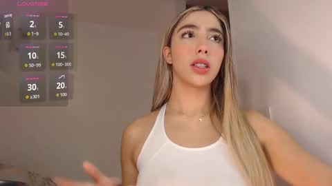 Mariana online show from November 3, 6:31 pm