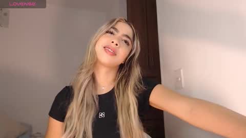 Mariana online show from January 18, 9:18 pm