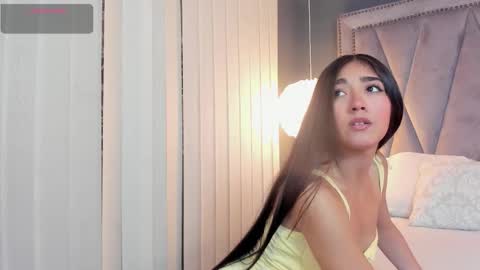 Snapshot of mariana_kalo chatting on October 15, 11:21 am Mariana online show from October 15, 11:21 am