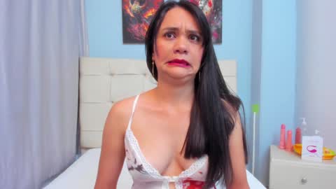 Snapshot of mariana_murillo__ chatting on January 22, 1:00 pm Mariana online show from January 22, 1:00 pm