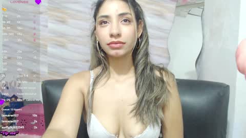 Snapshot of mariana_turner chatting on December 24, 5:05 am Mariana turner online show from December 24, 5:05 am