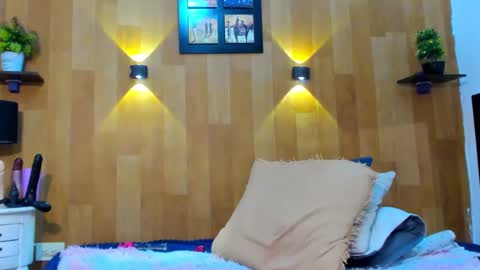 Mariana Angel online show from January 22, 10:15 pm