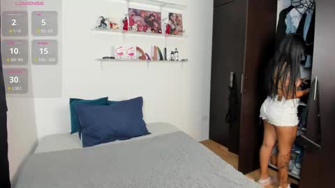 MARIANA Y VALENTINA online show from September 15, 11:10 am