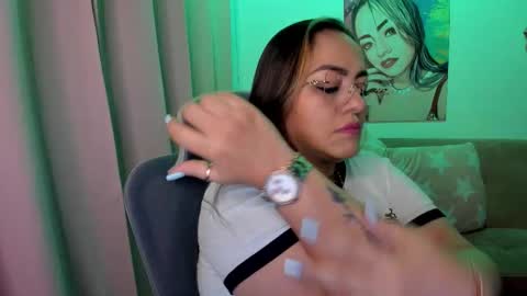 Mariana Lopez online show from February 5, 1:21 am