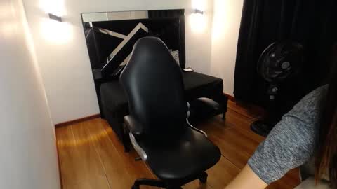 Mariana online show from January 14, 3:12 am