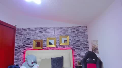 Mariana online show from March 12, 12:10 am