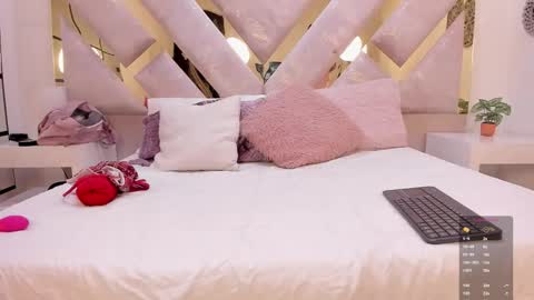 Marianee Rousse  online show from October 30, 10:32 pm