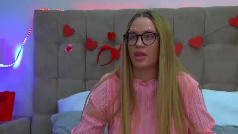 Snapshot of marianeumann chatting on February 14, 7:33 pm Maria online show from February 14, 7:33 pm