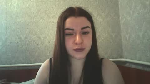 mariangloom online show from April 4, 7:28 am