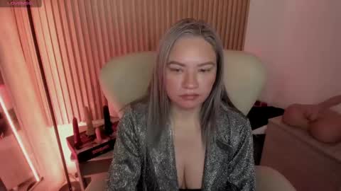 Marian Love  online show from March 2, 10:45 am