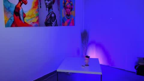 M A R I A N E online show from April 9, 2:55 am