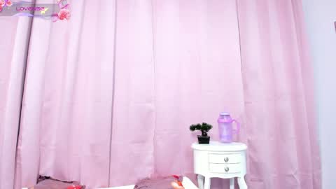 Snapshot of marianrosse chatting on May 8, 12:49 am marianrosse online show from May 8, 12:49 am