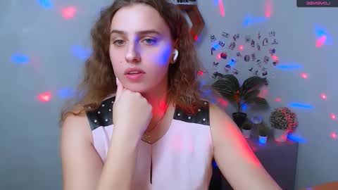 Snapshot of mariatess_ chatting on October 29, 1:57 pm Mariia online show from October 29, 1:57 pm