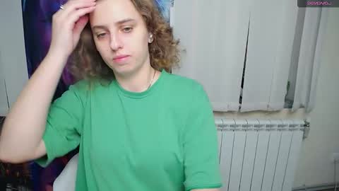 Snapshot of mariatess_ chatting on November 9, 12:03 pm Mariia online show from November 9, 12:03 pm