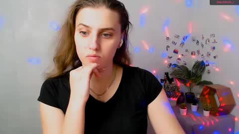 Snapshot of mariatess_ chatting on November 24, 12:38 pm Mariia online show from November 24, 12:38 pm