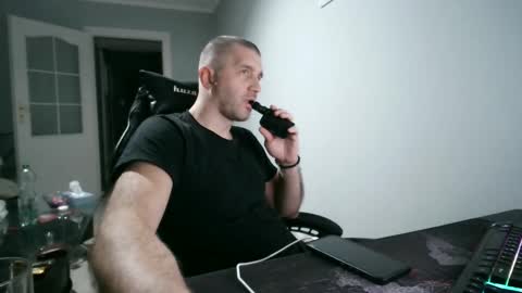 Snapshot of maribor5879 chatting on January 24, 7:18 pm maribor5879 online show from January 24, 7:18 pm