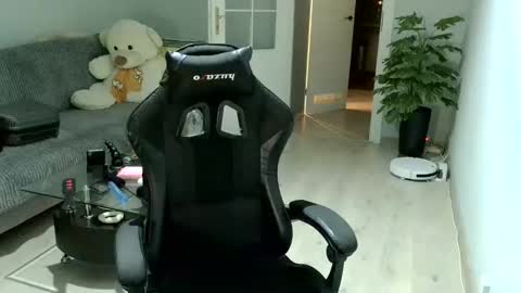 Snapshot of maribor5879 chatting on March 11, 1:37 am maribor5879 online show from March 11, 1:37 am