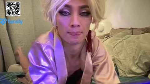 Snapshot of maridekoks chatting on December 6, 2:28 pm Mari online show from December 6, 2:28 pm