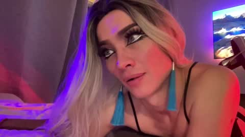 Snapshot of maridekoks chatting on December 16, 1:54 pm Mari online show from December 16, 1:54 pm