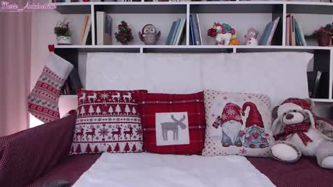 Snapshot of marie_antoinette62 chatting on December 21, 11:44 am Maria online show from December 21, 11:44 am