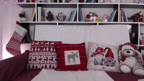 Snapshot of marie_antoinette62 chatting on December 22, 5:53 pm Maria online show from December 22, 5:53 pm