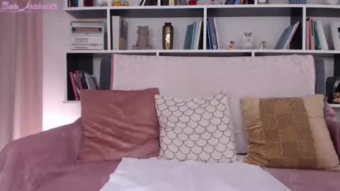 Snapshot of marie_antoinette62 chatting on September 18, 6:15 am Maria online show from September 18, 6:15 am